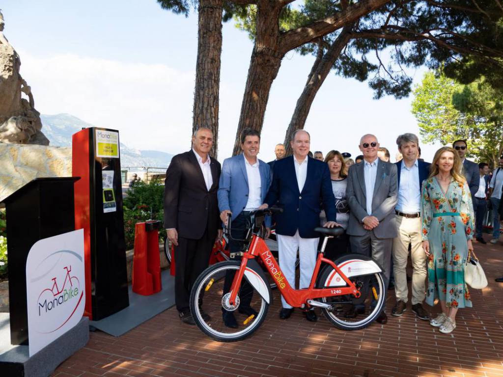 H.S.H. Prince Albert II officially launched MonaBike