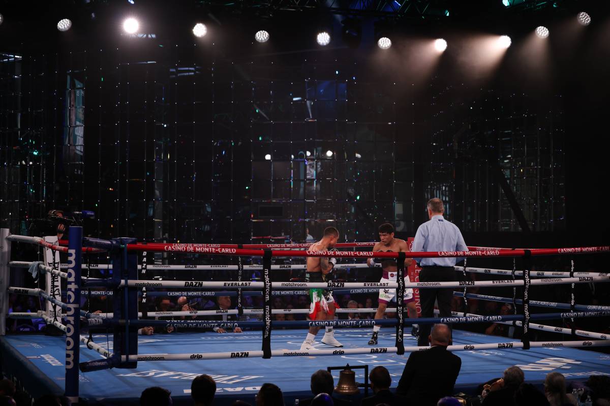 The Prince Attended a Boxing Tournament